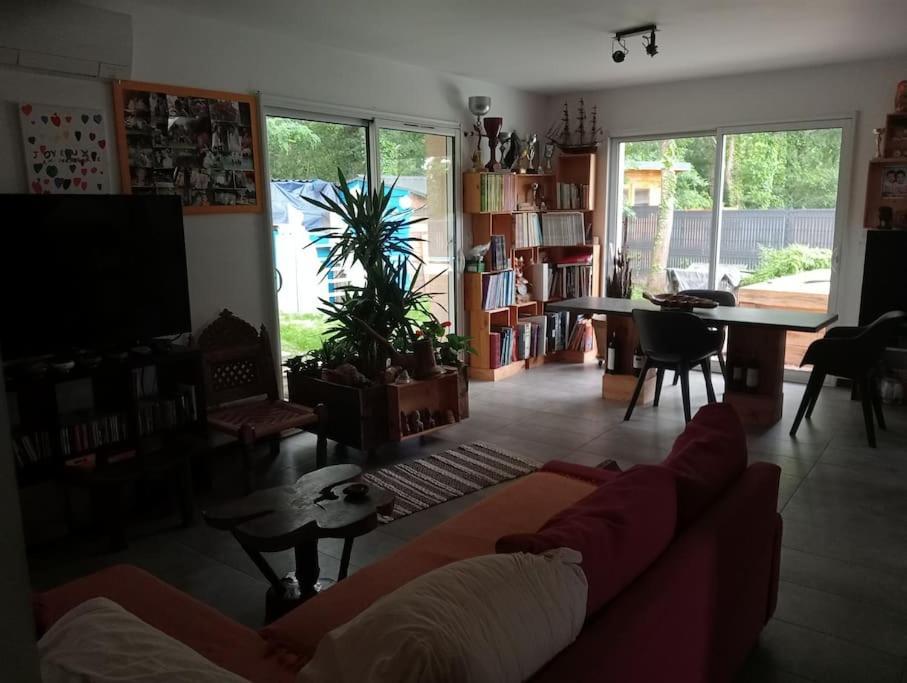 Maison 70M2 Calme Vue Sur Foret Salles  Exteriör bild